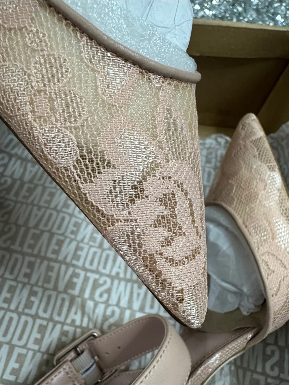 Steve Madden Sarantos mesh Nude Blush Lace Pointed-Toe Ankle Strap Heels NEW 7 - Picture 16 of 16